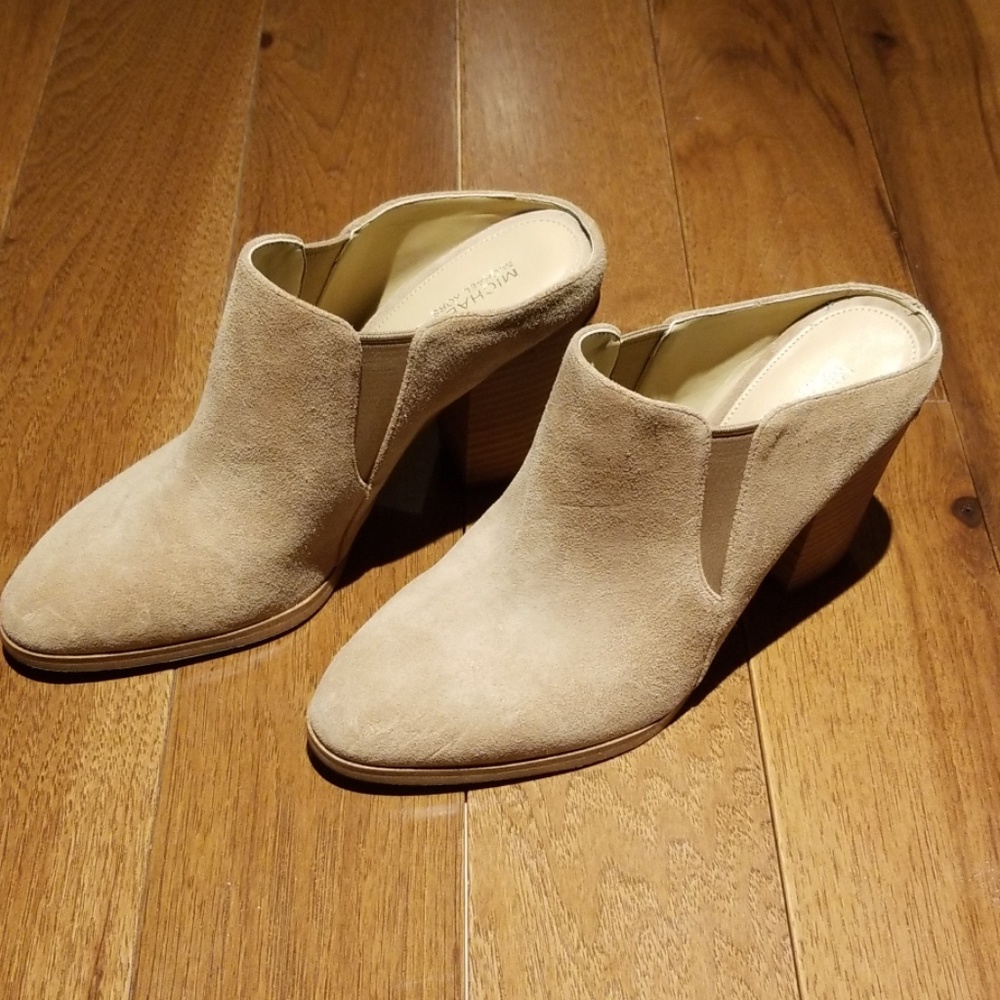 New! Michael Kors Pointed-Toe Suede Mules Slides